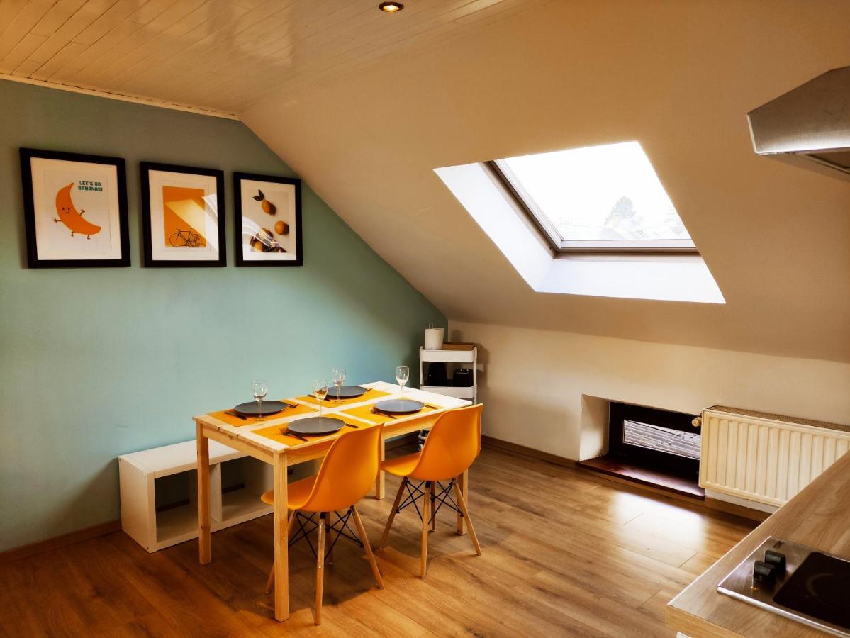 Appartement Chez Oma à Cerfontaine Extérieur photo